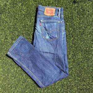 Levi's Women's Blue Denim Medium Wash 513 Jeans Size W29 L30